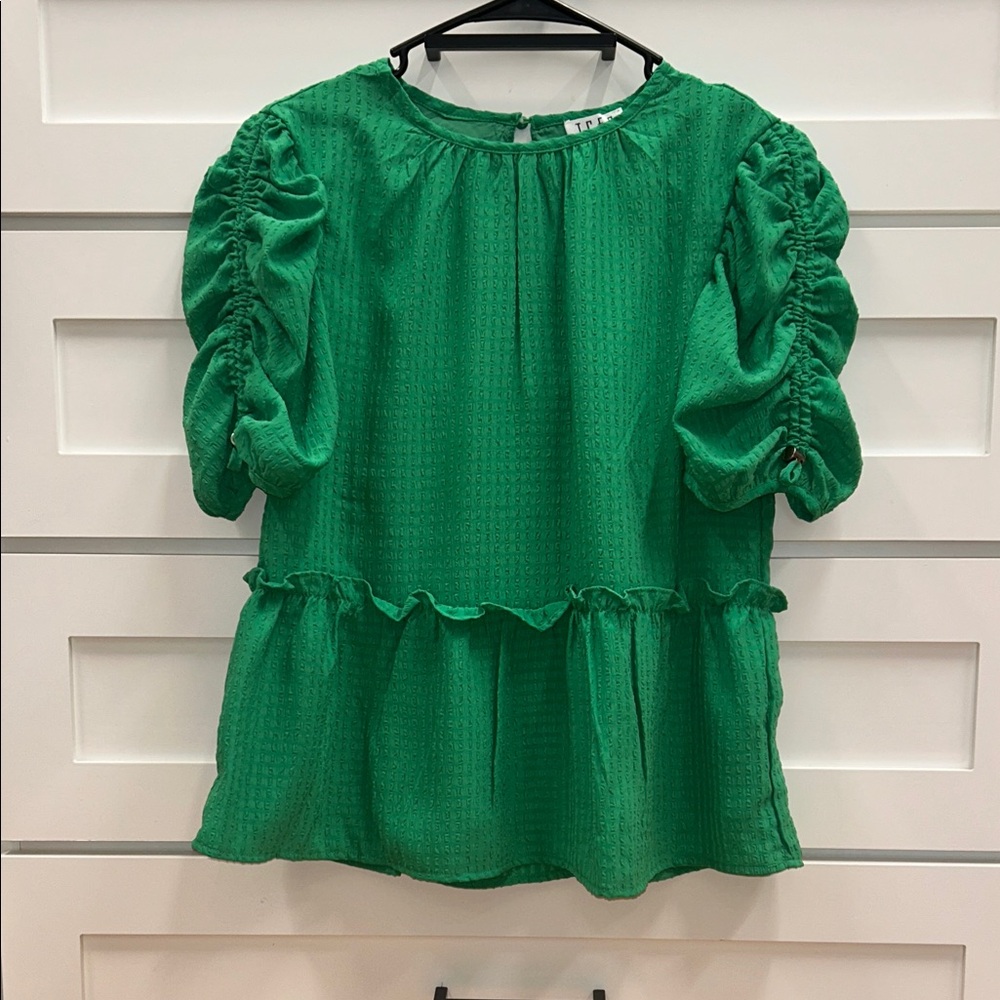 TCEC Green Women's Top Size S (NWT)